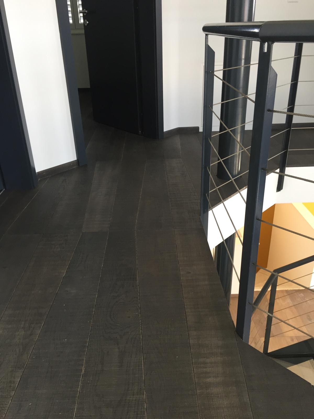 Mezzanine parquet sol foncé